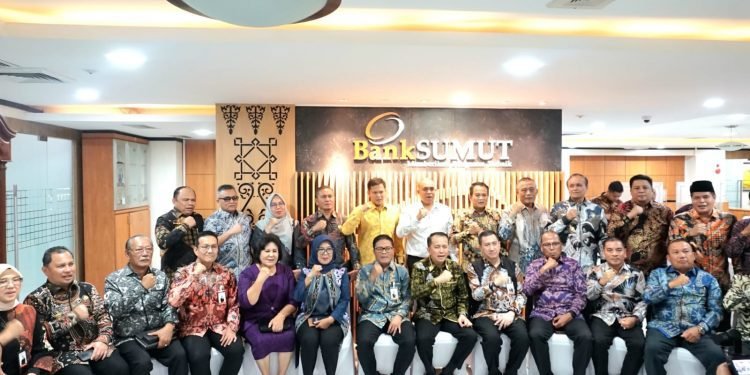 Pj Bupati Langkat Hadiri RUPS Luar Biasa Bank Sumut: Bahas Perubahan Pengurus dan DPS