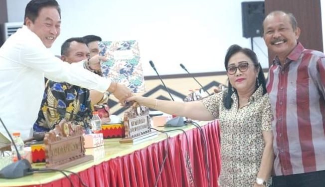 Fraksi Gerindra Gunungsitoli Sampaikan Pendapat Akhir Terhadap Ranperda Penyelenggaraan Kearsipan