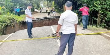 Pemkab Simalungun Tinjau Jalan Putus Penghubung Kecamatan Tanah Jawa dan Kecamatan Hatonduhan