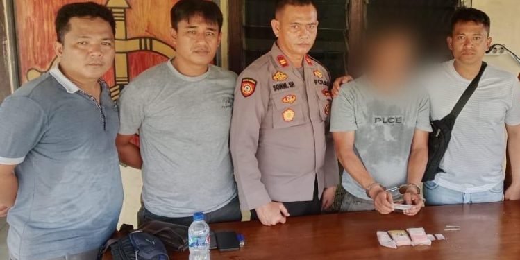 Dilaporkan Warga Jual Sabu, Rudy Syahriono Ditangkap Polisi di Rumahnya