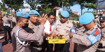 Polres Simalungun Gelar Razia Mendadak HP Personel: Upaya Tegas Cegah Judi Online dan Jaga Citra Polri