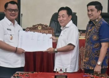 Ketua DPRD Gunungsitoli Minta Sekretaris Daerah Drs. Oimonaha Waruwu Dievaluasi