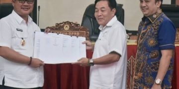 Ketua DPRD Gunungsitoli Minta Sekretaris Daerah Drs. Oimonaha Waruwu Dievaluasi