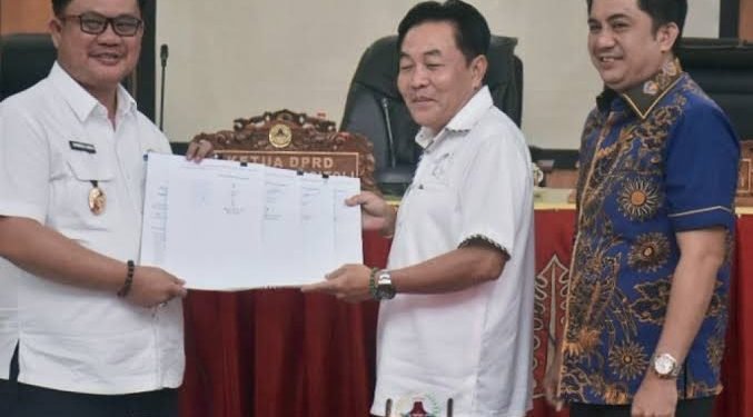 Ketua DPRD Gunungsitoli Minta Sekretaris Daerah Drs. Oimonaha Waruwu Dievaluasi
