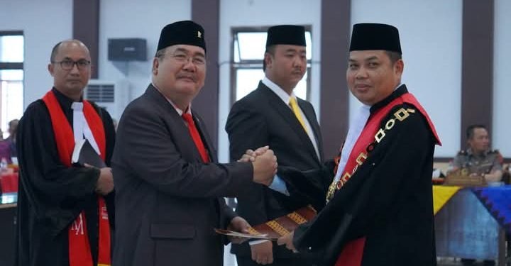 Sah! Eks Dosen UNIAS Jadi Ketua DPRD Gunungsitoli