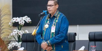 Pjs Wali Kota Pimpin Apel Pagi Sekaligus Penyerahan SK Pensiun Kepada 11 ASN