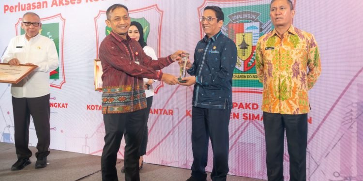 Pematangsiantar Terima Penghargaan TPAKD se-provinsi Sumut