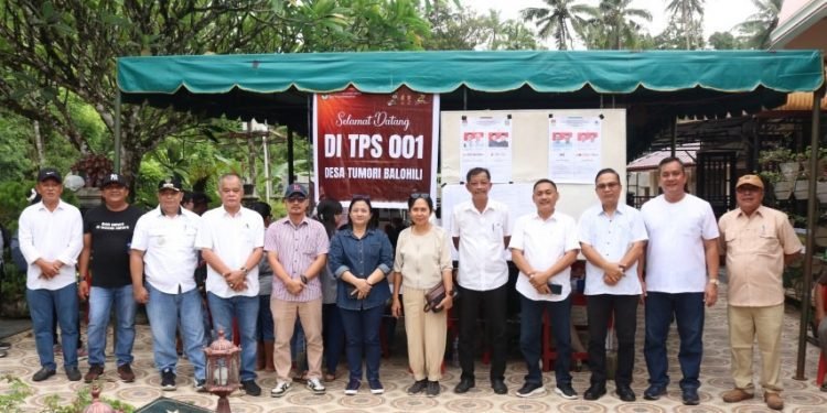 Wali Kota Gunungsitoli Bersama Forkopimda Tinjau Sejumlah TPS