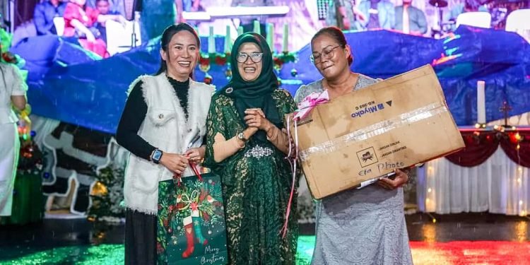 Wali Kota dr Susanti Hadiri Perayaan Natal ASN – THL Pemko Pematangsiantar