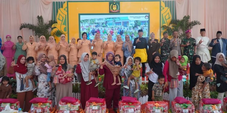 HUT Ke-25 Dharma Wanita Persatuan Langkat: Momentum Penguatan Peran Menuju Indonesia Emas 2045