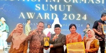 Pemkab Simalungun Raih Penghargaan Informatif Award 2024