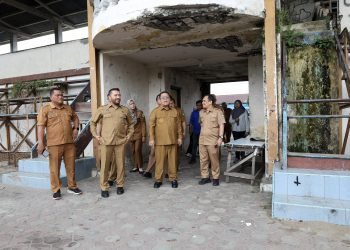 Wesly Silalahi Tinjau Langsung Kondisi Stadion kota Pematangsiantar 