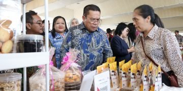 Wali Kota Pematangsiantar Wesly Silalahi SH MKn Membuka Pasar Murah dalam Rangka Menyambut Ramadhan dan Hari Raya Idul Fitri 1446 H