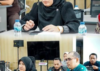 Bapenda Batu Bara Berikan Penghargaan kepada Kajari