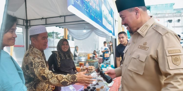 Bupati Batu Bara Buka Langsung Pasar Ramadhan Diskopukm