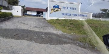 PHK Tanpa Pesangon, PT Kianho Siantar Toba Logistik Abaikan Hak Pekerja yang Telah Mengabdi 30 Tahun