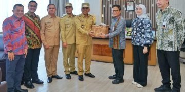 Bupati Simalungun bersama Wakil Bupati Terima Kunjungan Direksi Bank Sumut