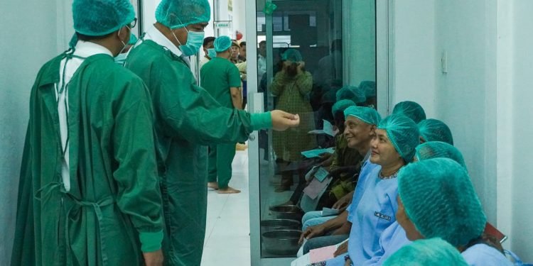 Beri Dukungan, Wabup Batu Bara Hadiri Operasi Katarak Gratis