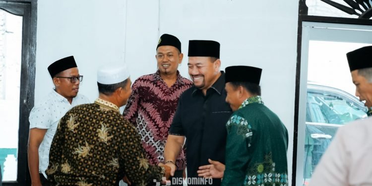 Bupati Batu Bara Serahkan Bantuan 500 Juta Untuk Pembangunan Masjid Taqwa Muhammadiyah Indrapura