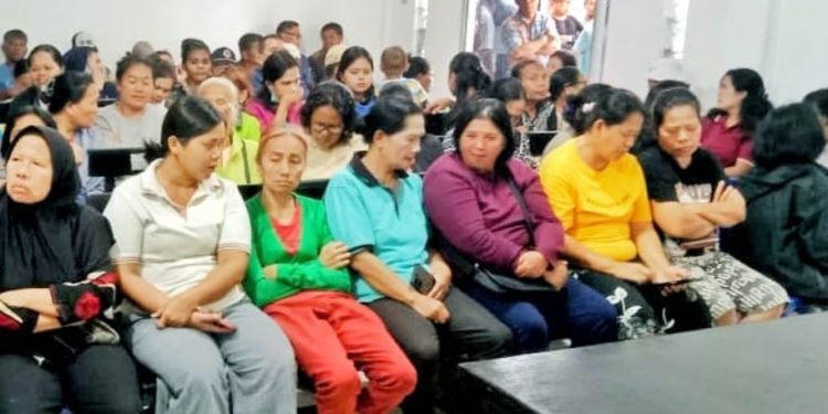 Pemkab Simalungun Salurkan Bantu Ekonomi dan Fisiologis Kepada Korban Banjir Bandang di Parapat