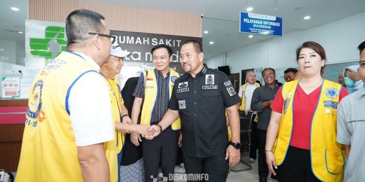 Bupati Batu Bara Apresiasi Bakti Sosial Operasi Katarak Gratis Oleh Lions Club Indrapura Host