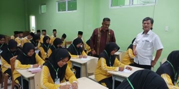 Polres Simalungun Berikan Materi Wawasan Kebangsaan Dalam LDK OSIM MAN Simalungun 2025