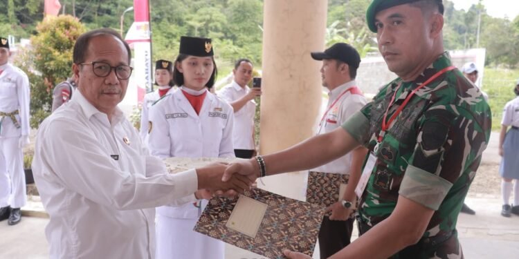 Fisik dan Mental Paskibraka Gunungsitoli Harus Kuat, kata Wakil Walikota