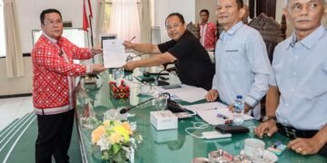 Wesly Silalahi Sampaikan Nota Jawaban atas Pemandangan Umum Fraksi-fraksi DPRD Kota Pematangsiantar 