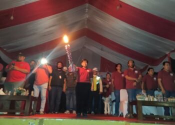 INALUM Gelar Pawai Obor, Ribuan Warga Meriahkan HUT ke-80 RI