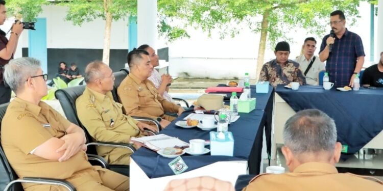Bupati Simalungun Fasilitasi Permasalahan Guru dan Siswa di SMP Negeri 2 Tapian Dolok Melalui Restorative Justice