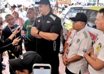 Bupati Simalungun Dampingi Menpora Tinjau Paddock Kejuaraan Internasional FIA APRC 2025