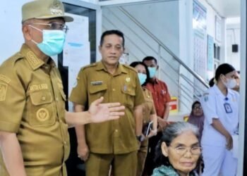 Bupati Simalungun Tingkatkan Disiplin Pegawai dengan Apel Pagi dan Sidak