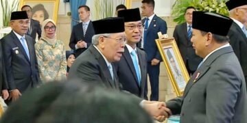 Tuan Rondahaim Saragih Garingging Dianugerahi Gelar Pahlawan Nasional oleh Presiden RI