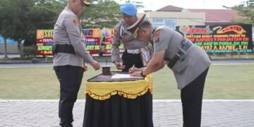 Kapolres Batu Bara AKBP Doly Nelson Pimpin Upacara Sertijab PJU dan Kapolsek Indrapura