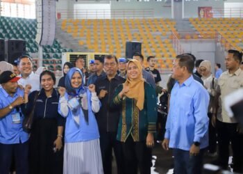 Wali Kota Wesly Diwakili Wakil Wali Kota Herlina Hadiri Peringatan May Day Bersama Gubernur Sumut Bobby Nasution