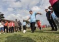 Wali Kota Wesly Kick Off Liga Sepak Bola Usia Dini, Diikuti 21 Sekolah