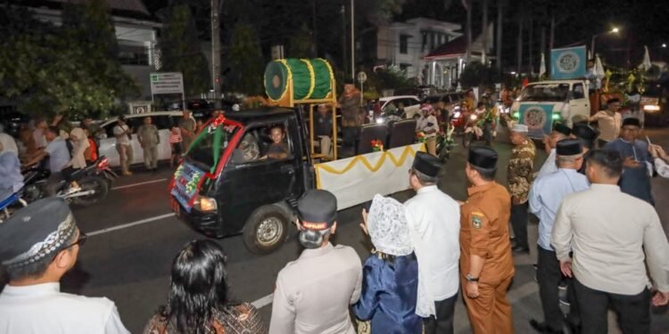 Wali Kota Wesly Lepas Pawai Takbir Hari Raya Idul Adha 1447 H