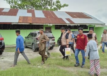 Kasat Narkoba Polres Batu Bara Tebar Jumat Berkah, Anak Yatim di Panti Asuhan Husnul Khotimah Terima Bantuan Sembako