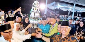 MTQ Ke-52 Tingkat Kabupaten Simalungun Resmi Ditutup, Bupati Berikan Hadiah Umroh Kepada Tiga Pemenang