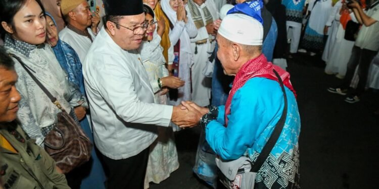 Wali Kota Wesly Sambut Kepulangan Jamaah Haji/Hajjah Pematangsiantar