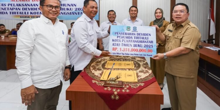 Wali Kota Wesly Hadiri Rapat Laporan Tahunan Perumda Tirta Uli, Laba 2025 Sebesar Rp2,8 M, Dividen ke Pemko Pematangsiantar Rp1,35 M