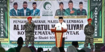 Wali Kota Wesly Hadiri Pelantikan PD Al Jam’iyatul Washliyah Kota Pematangsiantar, Serahkan Santunan Anak Yatim Rp15 Juta