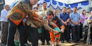 Peletakan Batu Pertama Pembangunan GBI Jalan Danau Tondano, Wali Kota Wesly Beri Bantuan Pribadi Semen 500 Sak