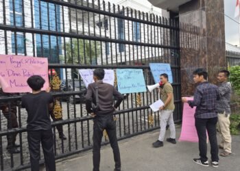 Ada Dugaan Mark Up 100%, Mahasiswa Geruduk Kejati Sumut Desak Pengusutan Mega-Skandal Dishub Medan
