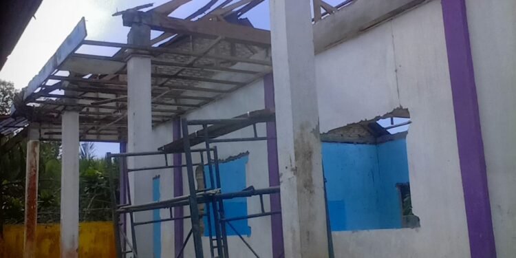 Diduga Proyek Rehab Berat “Siluman” di SMAN 1 Tanjung Tiram, Pekerjaan Berlangsung Tanpa Papan Informasi