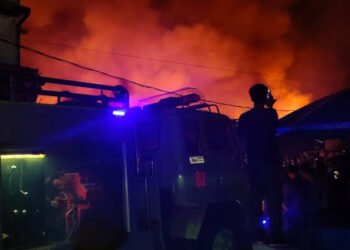 Kebakaran Hanguskan Puluhan Kios di Pasar Parluasan Pematangsiantar, Pedagang Terpukul