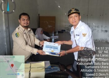 Dinsos P3A Batu Bara Pasang Stiker di Rumah Penerima Bansos, Tingkatkan Transparansi Penyaluran