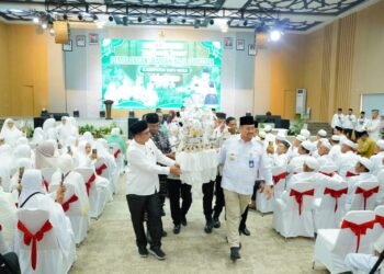 Bupati Baharuddin Pimpin Tepung Tawar Jemaah Haji, Tegaskan Komitmen Tingkatkan Pelayanan Haji di Batu Bara