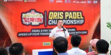 Wali Kota Wesly Servis Bola Perdana, Tandai Pembukaan Kompetisi QRIS Padel Championship Tahun 2026