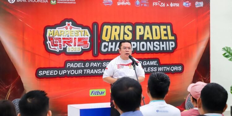 Wali Kota Wesly Servis Bola Perdana, Tandai Pembukaan Kompetisi QRIS Padel Championship Tahun 2026